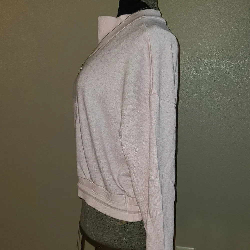 Flirtitude Women's Sweatshirt Relaxed Crop Mock Super Soft Pink Lg Jewelry Free - Picture 5 of 12